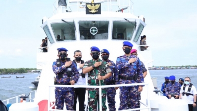 Pangdam I/BB Mayjen TNI Hasanudin, SIP.,MM Terima Brevet Kehormatan Bhayangkara Bahari