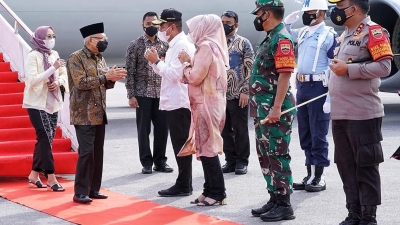 Kapolda Sumut Sambut Wakil Presiden RI Ma'ruf Amin Di Bandara Silangit