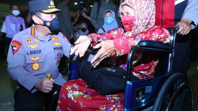 Cegah Omicron, Kapolri Minta Percepatan Booster Hingga Akselerasi Vaksinasi Lansia-Anak