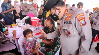 Kapolda Sumut, Tinjau Vaksinasi Anak dan Lansia di Kab, Sergai