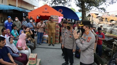 Kapolrestabes Medan,  Peduli Kasih Terhadap  Warga Ditimpa Musibah kebakaran