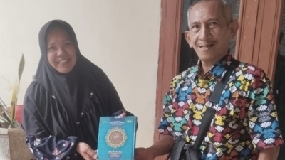 Donatur Kebun Tualang Sawit PTPN IV REGIONAL VI KSO Gelar Jum'at Berkah serta Salurkan Bantuan Al- Qur'an Hafalan