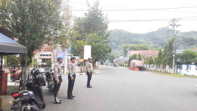 Pos Padat Pagi Diterjunkan Personel Polres Sibolga, Urai Kemacetan