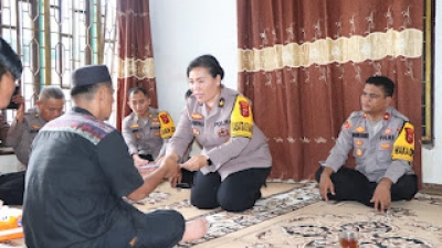 Kapolres Sergai Turut Berduka Atas Kepulangan Almh Suratika Istri Aiptu Hafiz Daulay