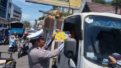 Kapolres Sibolga Laksanakan Jumat Curhat di Masjid Istiqomah Sibolga