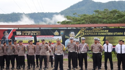 Apel Pagi di Awal Tahun 2025, Dipimpin Kapolres Pakpak Bharat : Jadikan Introspeksi Diri, Bersyukur dan Hindari Pelanggaran