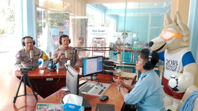 Sat Lantas Polres Sibolga, Sosialisasikan Keselamatan Berlalu Lintas di Kantor RRI Sibolga