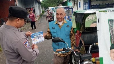 Sat Binmas Polres Langkat Sosialisasikan Ops Keselamatan Kepada Supir Angkutan Umum dan Betor