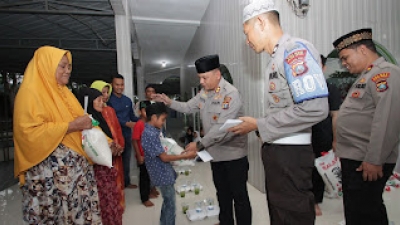Bulan Penuh Berkah, Kapolres Sergai Bagikan Sembako Juga Santuni Kaum Dhuafa dan Anak Yatim