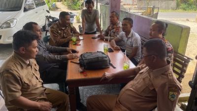 Kapolsek Sukaramai Antisipasi Karhutla Koordinasi Dengan Muspika Kecamatan STU Jehe
