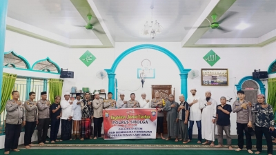 Masjid Budi Sehati Sibolga Dikunjungi Polres Sibolga Dalam Rangka Jumat Curhat