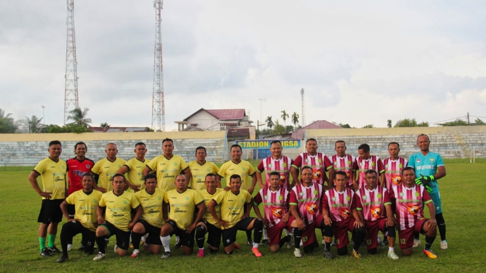 Pasukan Infantri Saling Serang Jarak Dekat Di Stadion Langsa