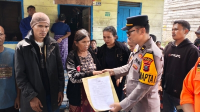 Polres Pakpak Bharat Bersama Stakeholder Evakuasi Mayat Dari Sungai Lae Une.Desa Kecupak Pakpak Bharat