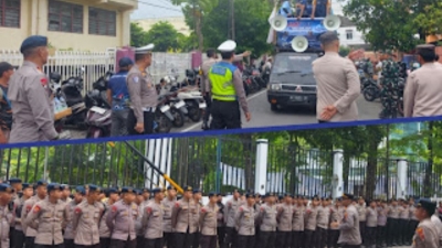 Ribuan Buruh May Day Diperingati di Gedung Pardede Hall Medan Dijaga Brimob Polda Sumut Siaga Humanis
